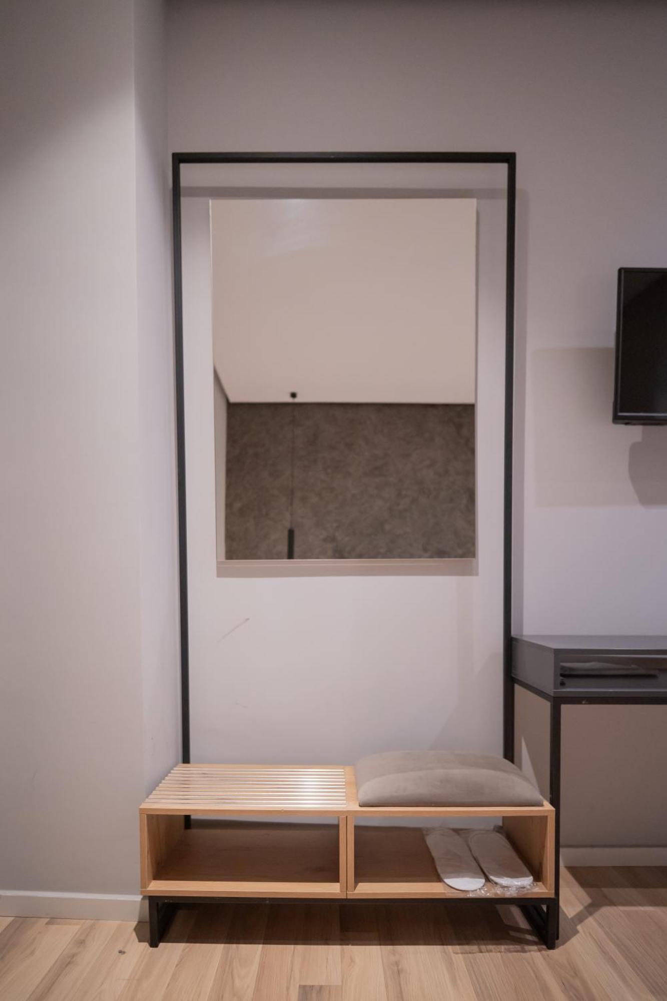Center Boutique Hotel Тирана Экстерьер фото